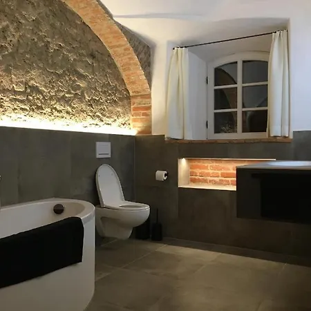Niedermaierhof مزرعة للإقامة *
